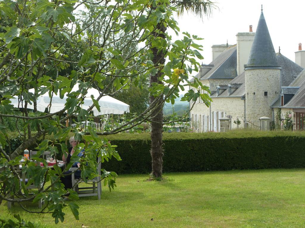 Manoir De Turqueville Les Quatre Etoiles Exterior photo